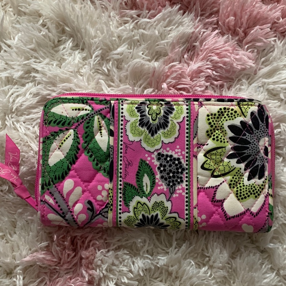 perfect condition vera bradley wallet